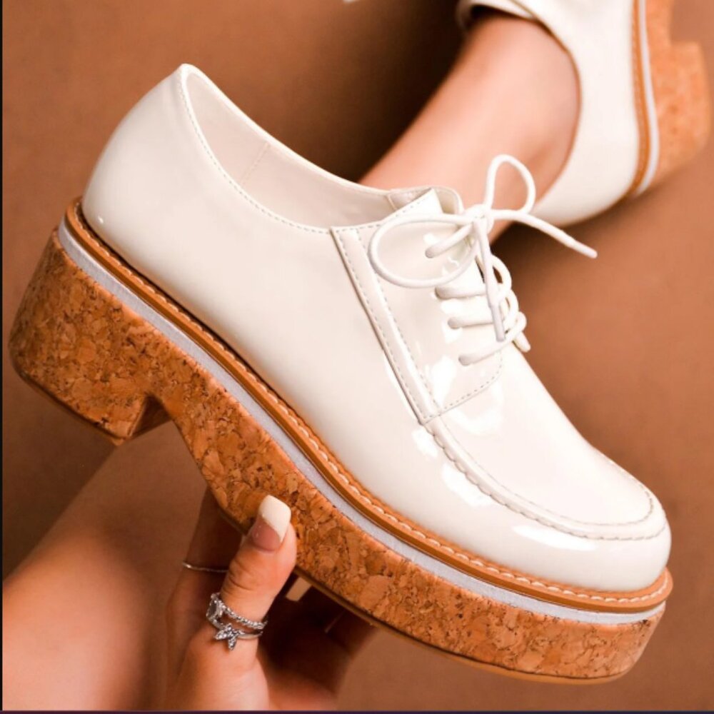 White Lace Up Wooden Platform Loafers Natashaya Sz 8M NIB